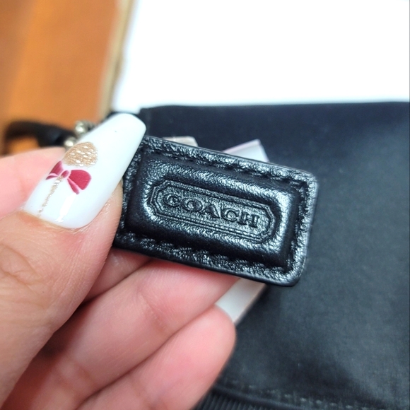 Coach Amanda Large Satin Wristlet - Picture 3 of 11